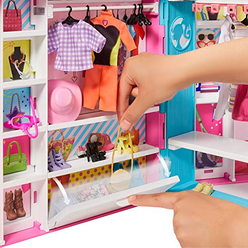 Deluxe Barbie Fashionista Dressing Room with 4 outfits and over 25 accessories