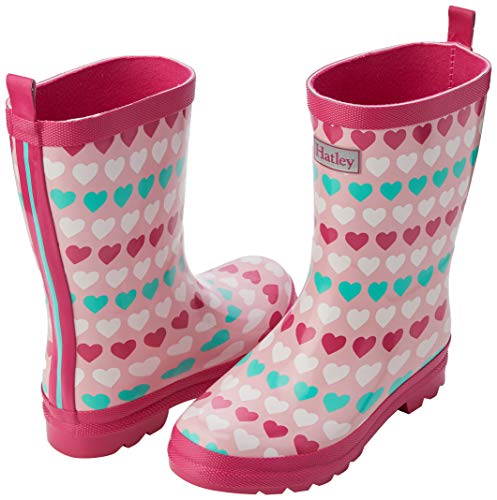 Rain boots for girls to pull on with a heart pattern