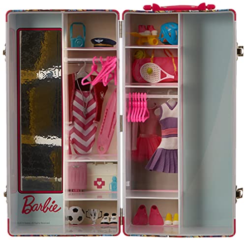 Portable dressing case for Barbie Klein clothes and dolls