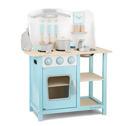 Wooden kitchen for girls in Frozen style